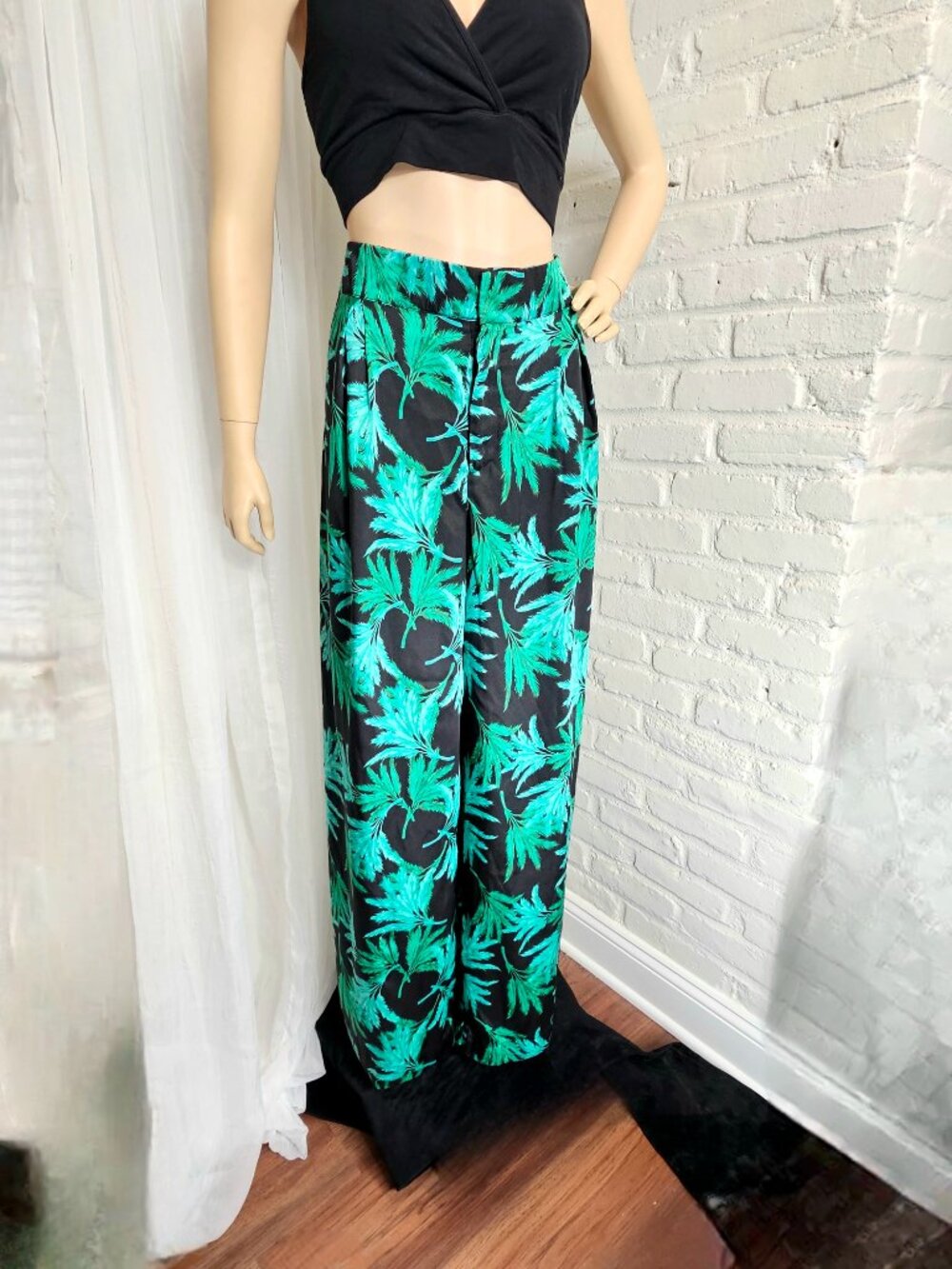 Fe Noel x Target Feathered Palm Print Robe & Wide Leg Pants Set Size XL Black - Picture 10 of 16